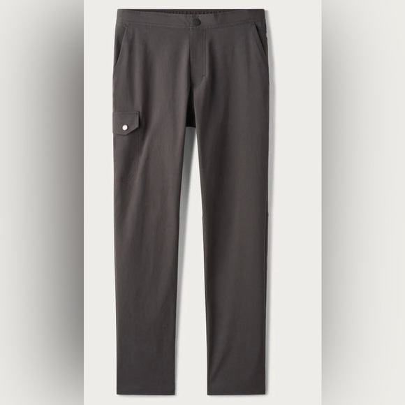 Rhone - Boathouse Cargo Pants - Black Sand Size L Inseam 31” MSRP $138